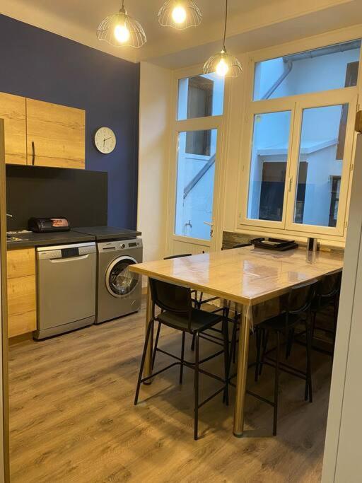 Gite De Tom Et Mag Classe 3 * Clevacances Villa Pontgibaud Exterior photo