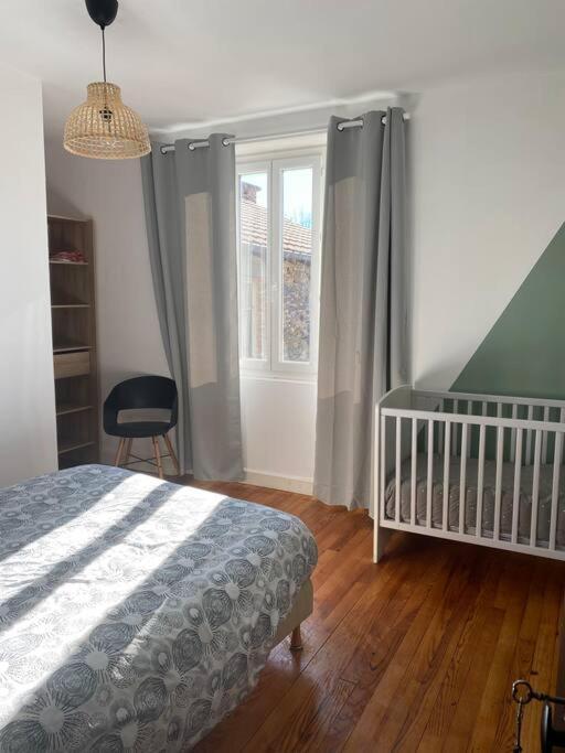 Gite De Tom Et Mag Classe 3 * Clevacances Villa Pontgibaud Exterior photo