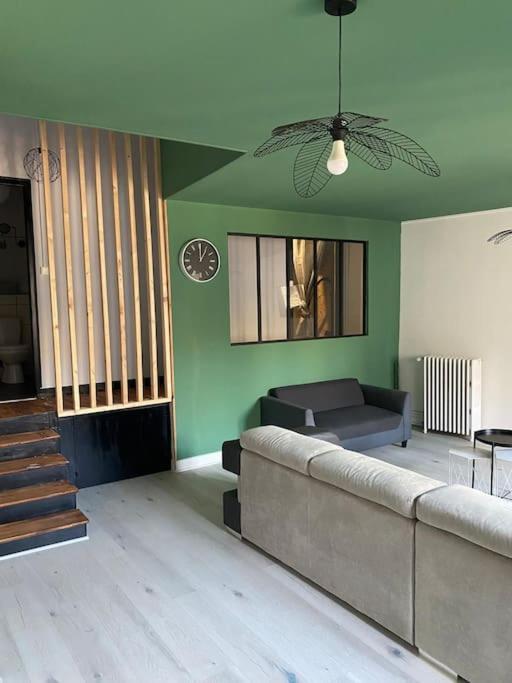 Gite De Tom Et Mag Classe 3 * Clevacances Villa Pontgibaud Exterior photo