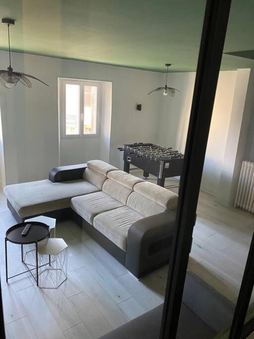 Gite De Tom Et Mag Classe 3 * Clevacances Villa Pontgibaud Exterior photo